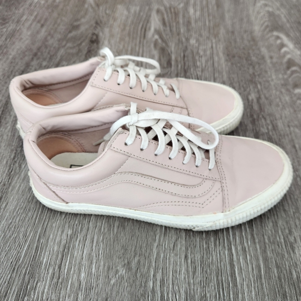 Vans Old Skool Leather Baby Pink Sneakers